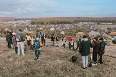 Seed It Forward Riscova planting November 2016